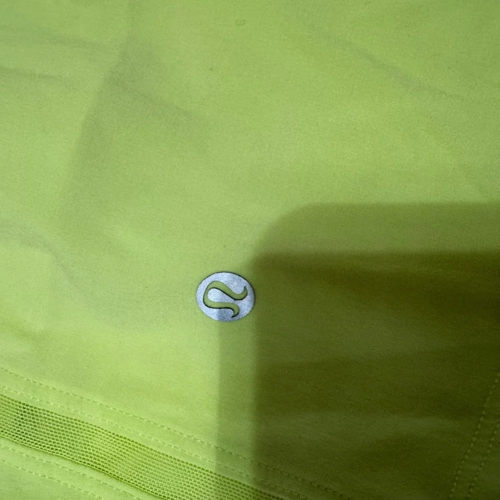 Lululemon Pace Breaker Lined Short 7 Mens Small Neon Yellow Running Athletic